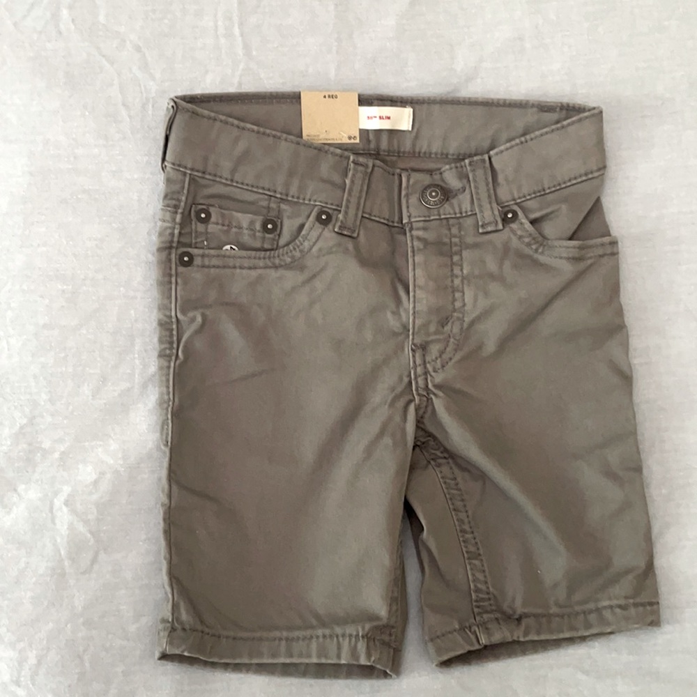 NWT: Boy Levis Slim Shorts